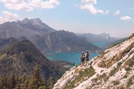 Top 5 Must-Visit U.S. Adventure Destinations For Hiking Enthusiasts